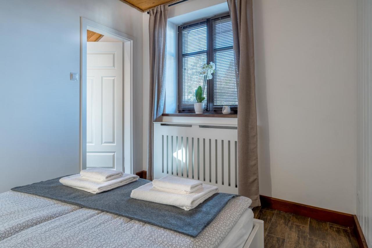 Apartamenty Zdrojowa تشيخوتشينيك المظهر الخارجي الصورة