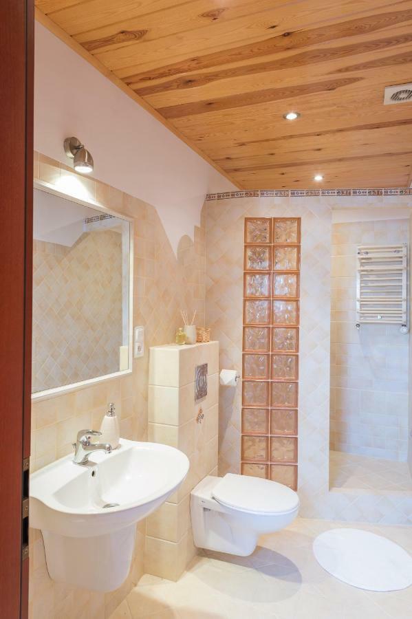 Apartamenty Zdrojowa تشيخوتشينيك المظهر الخارجي الصورة